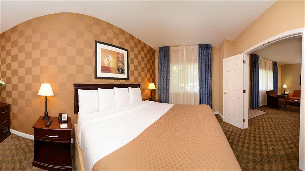 Quality Suites Rockville Exterior photo