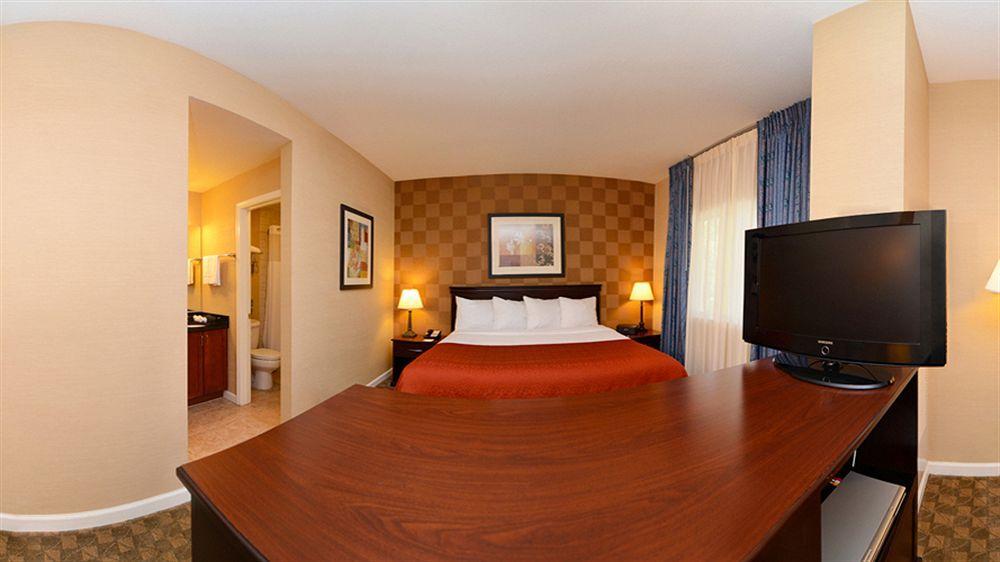 Quality Suites Rockville Exterior photo